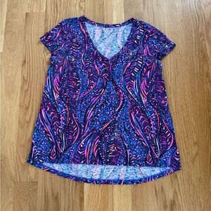 Lilly Pulitzer Etta V-Neck T-shirt, Small